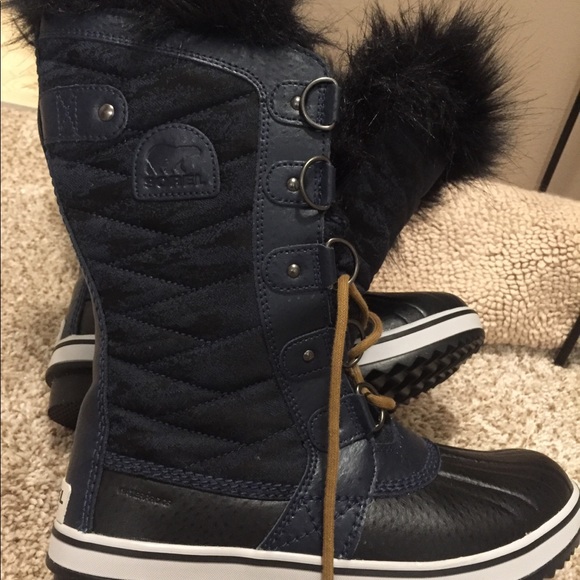 sorel boots navy